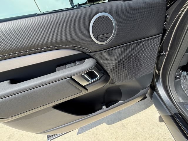 2025 Land Rover Discovery Dynamic SE - Photo 11