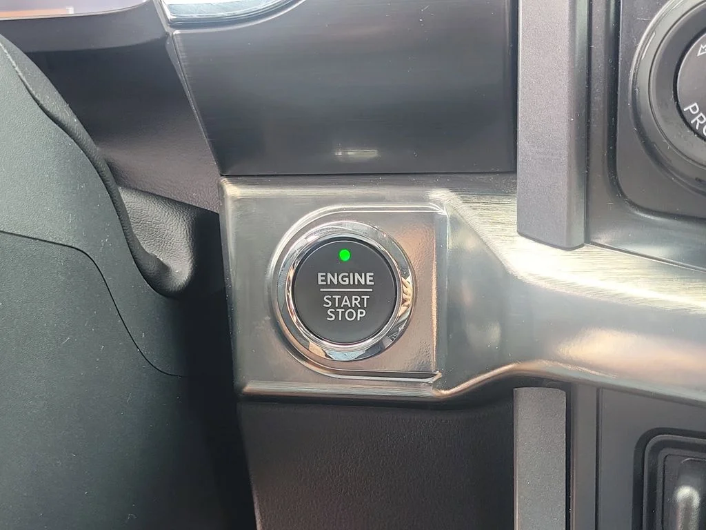 Used 2023 Silver Ford Lariat image 30