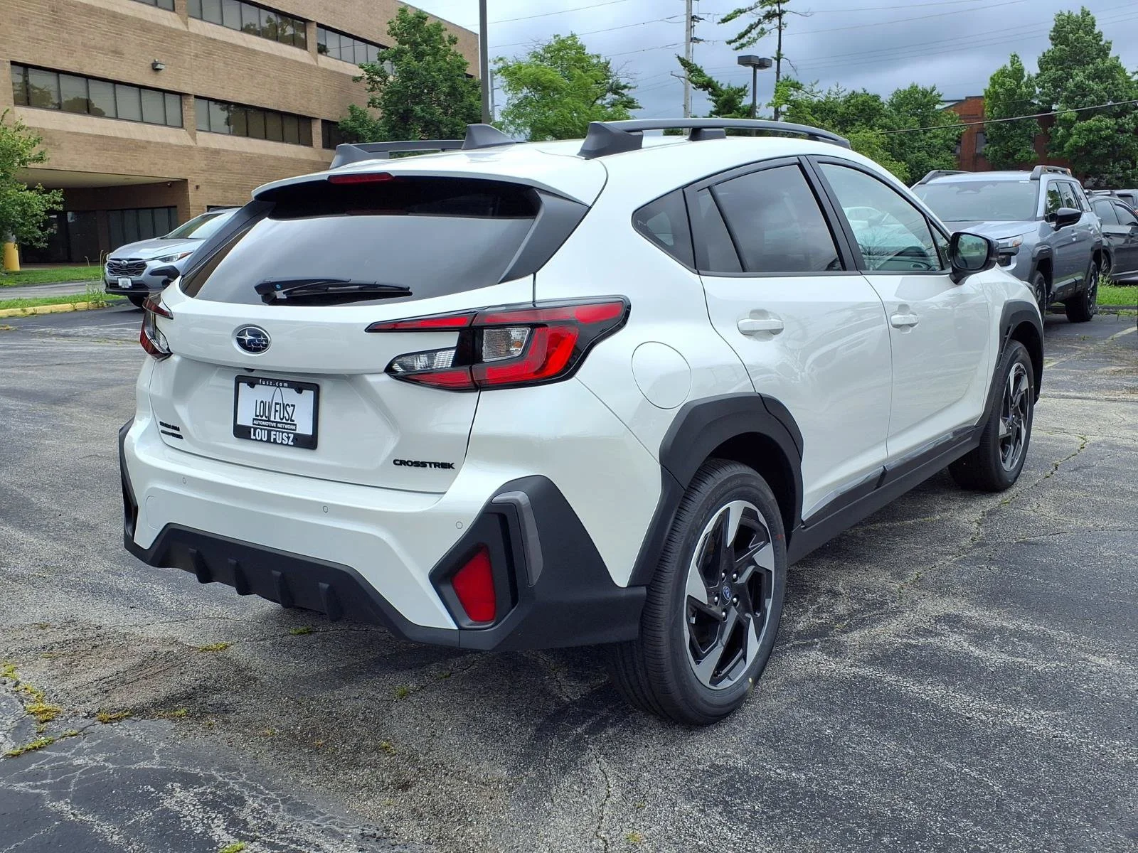 New 2026 CRYSTAL WHITE PEARL Subaru Limited image 16