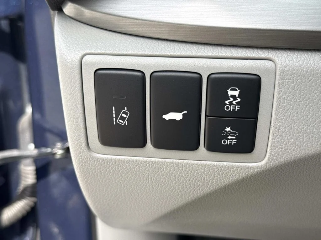 Used 2017  Acura  image 46