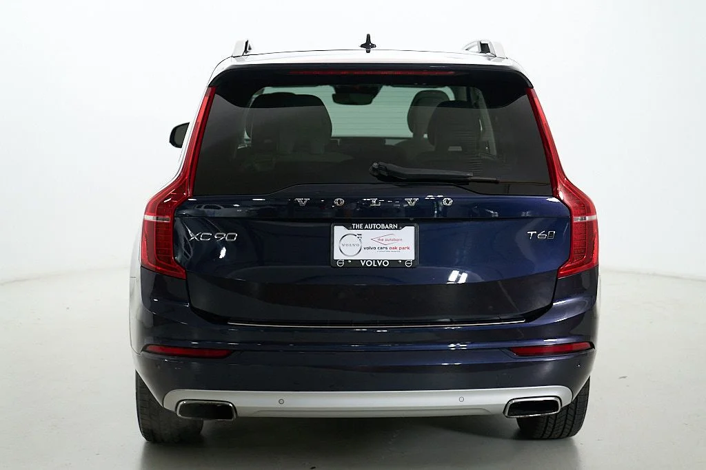 Used 2016 Blue Volvo T6 Momentum image 9