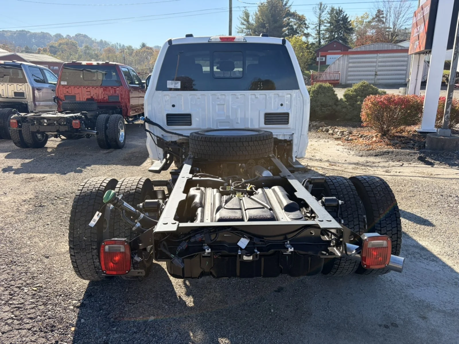 New 2027 Oxford White Ford XL image 6