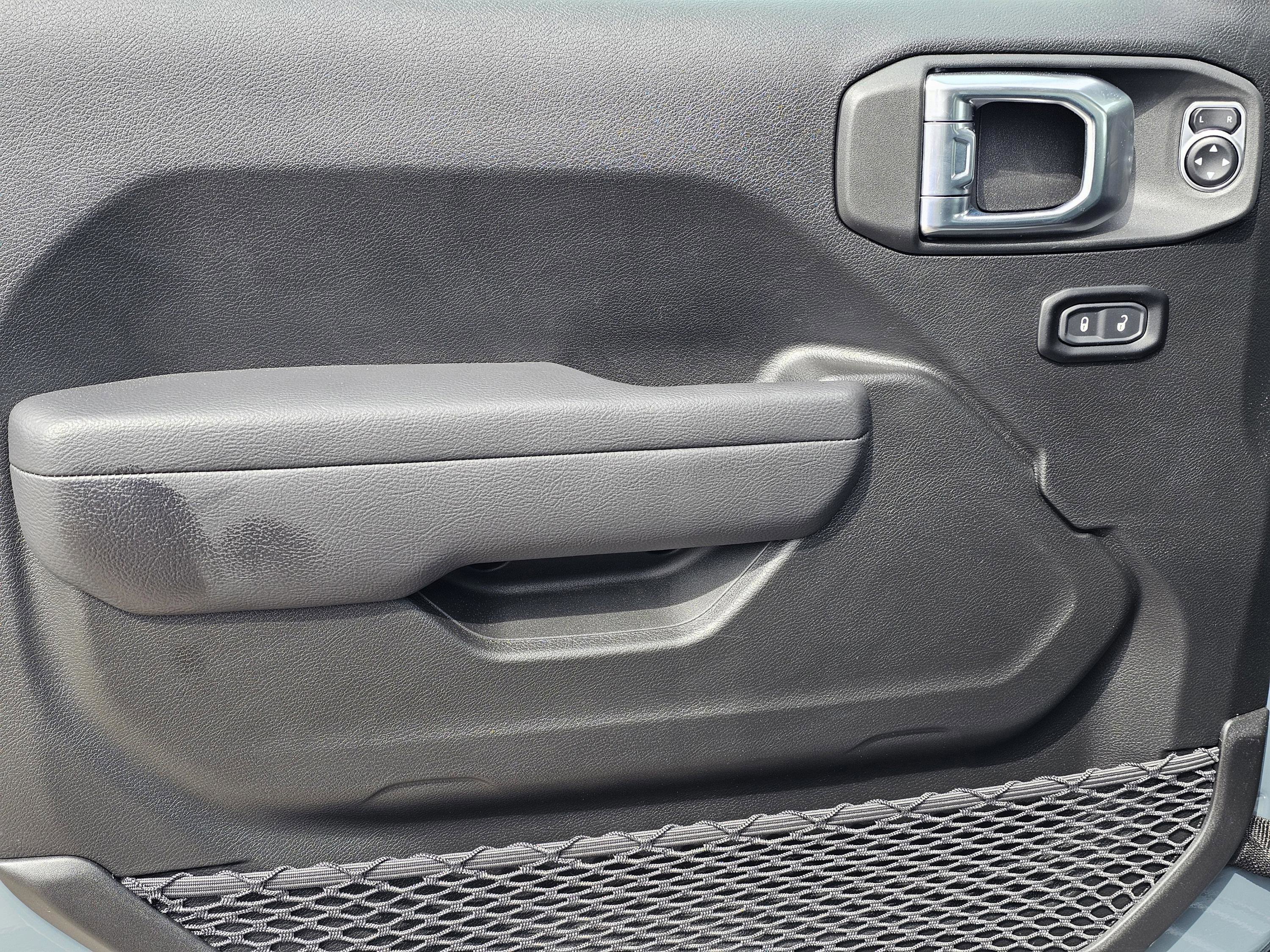 2025 Jeep Wrangler 4-Door Rubicon - Photo 15
