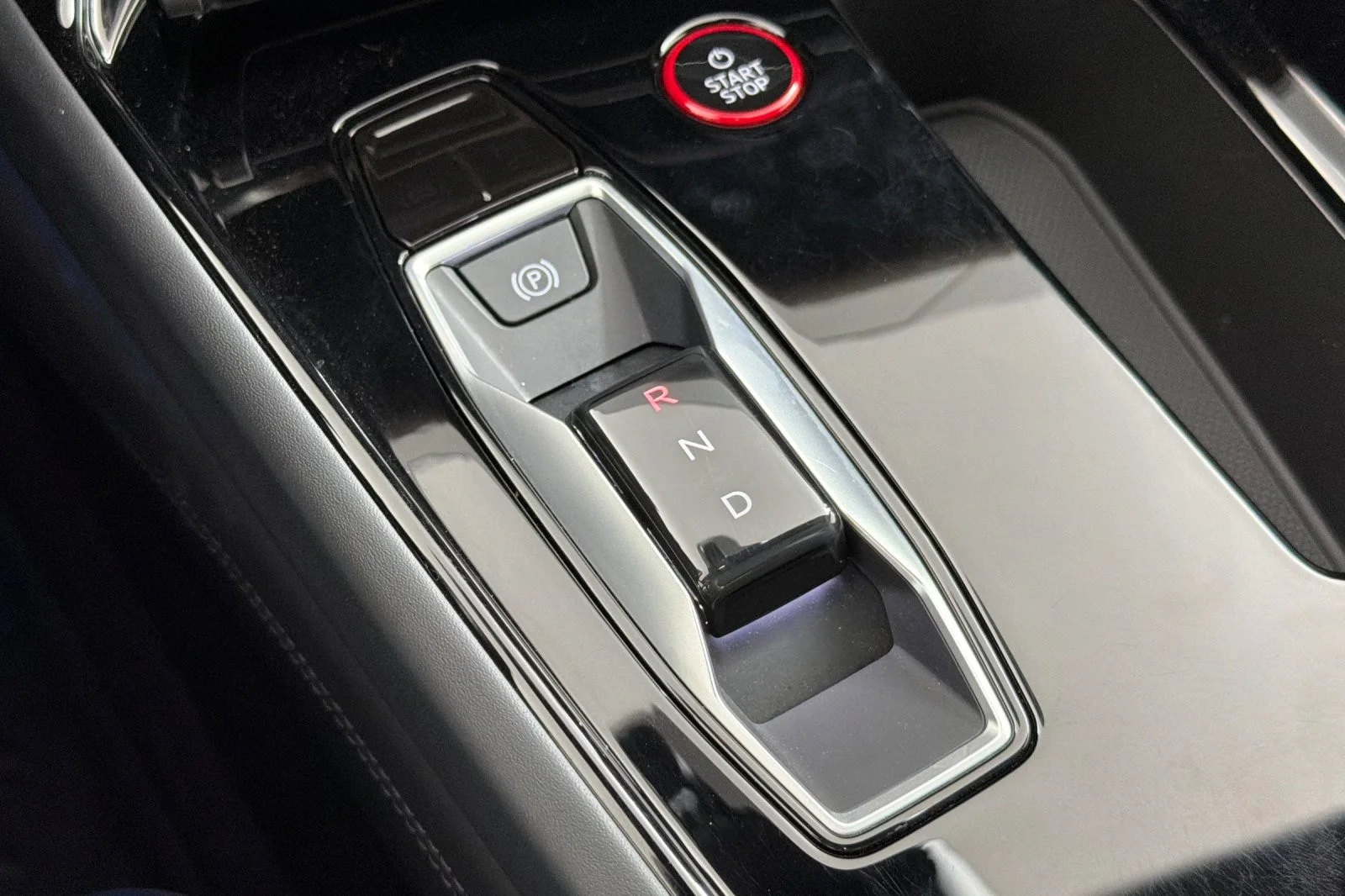 Used 2023 Suzuka Gray Metallic Audi Premium Plus quattro image 19