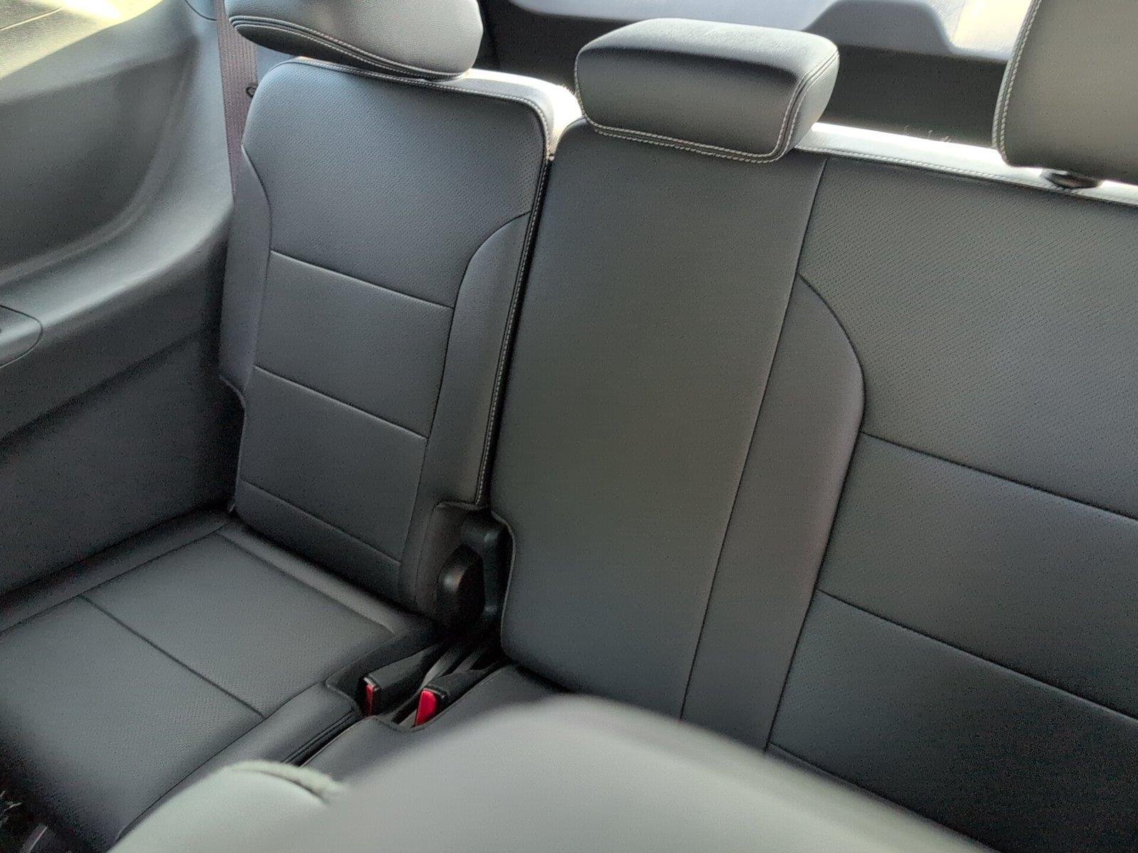 Used 2025 Summit White Chevrolet LT image 34