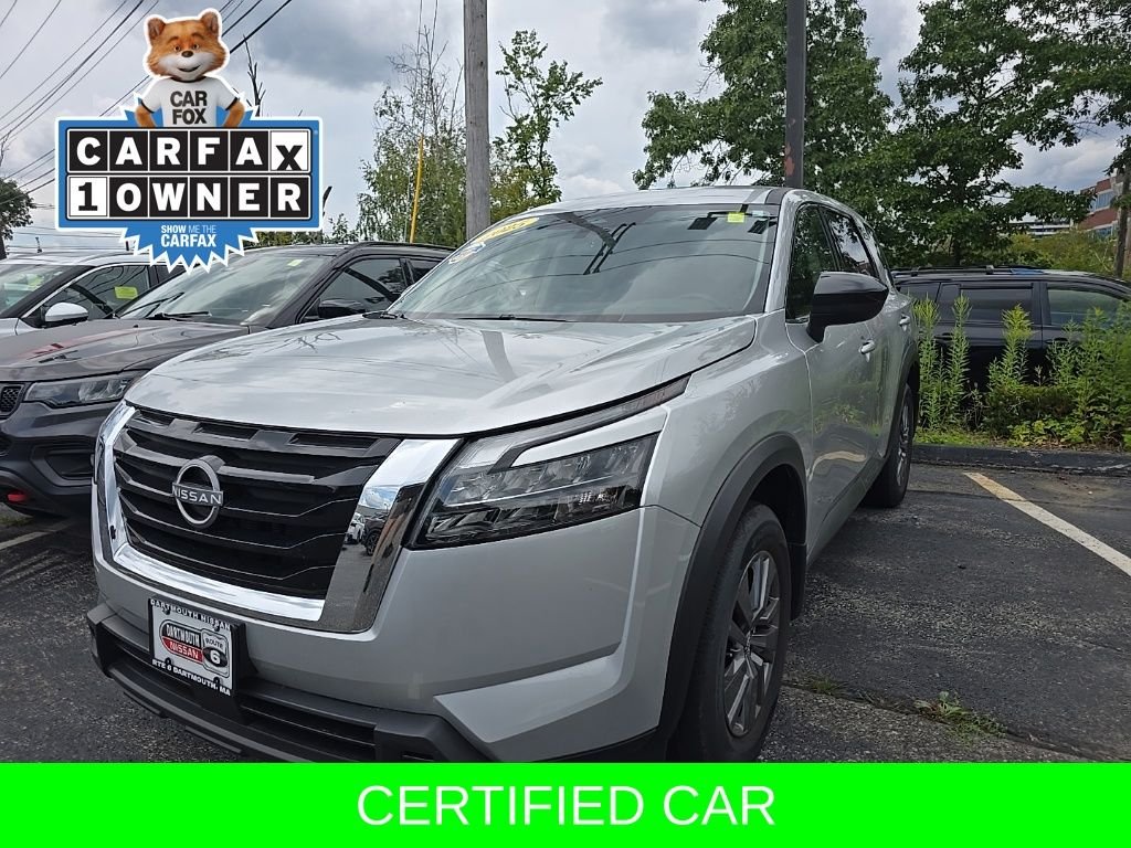 Used 2025 Silver Nissan S image 4