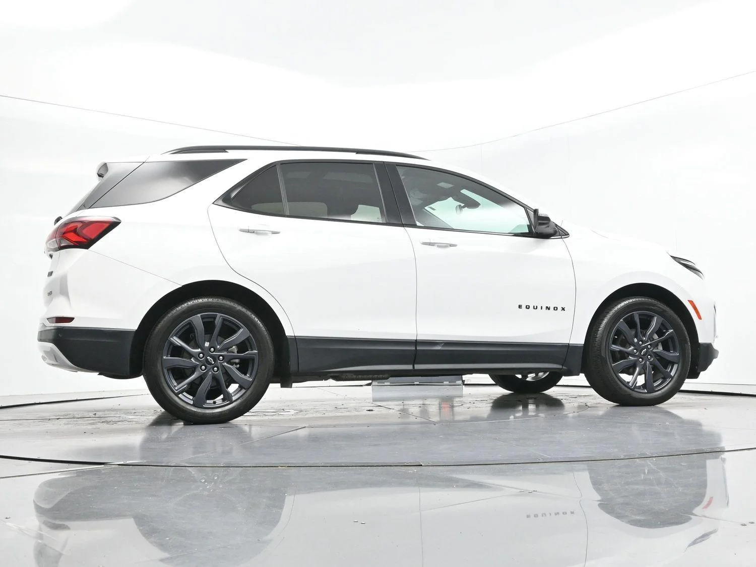 Used 2024 Summit White Chevrolet RS image 49
