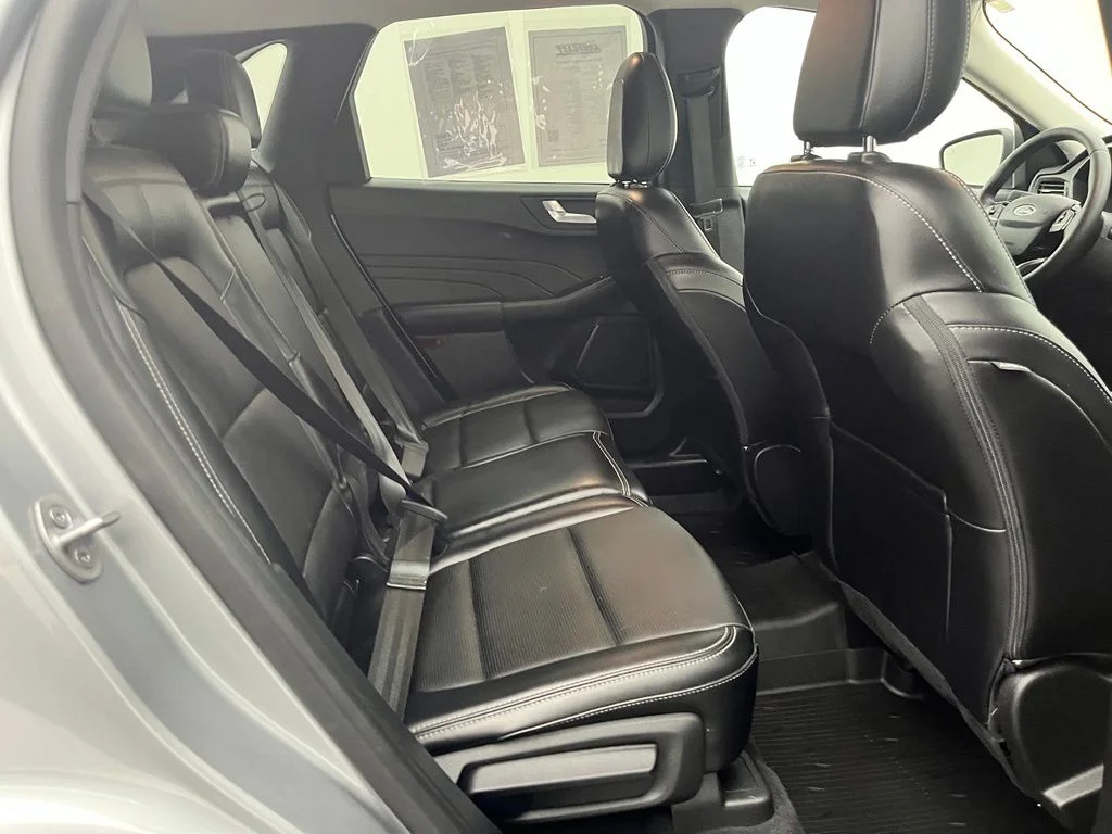 Used 2023 Silver Ford Platinum image 36