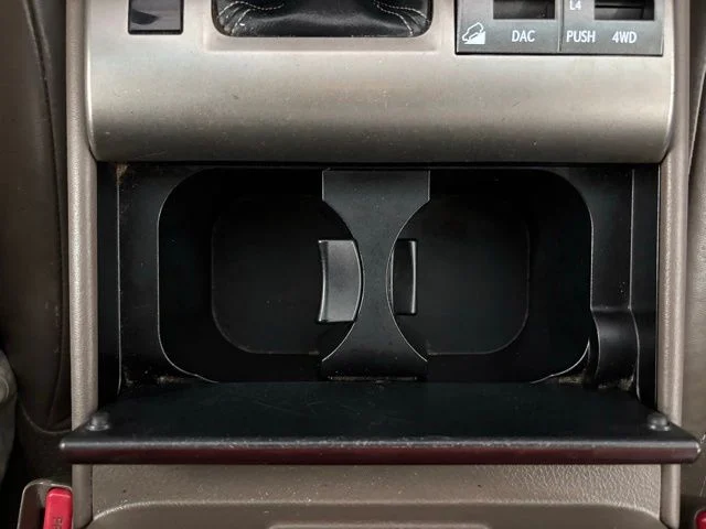 Used 2010 White Lexus 460 image 26
