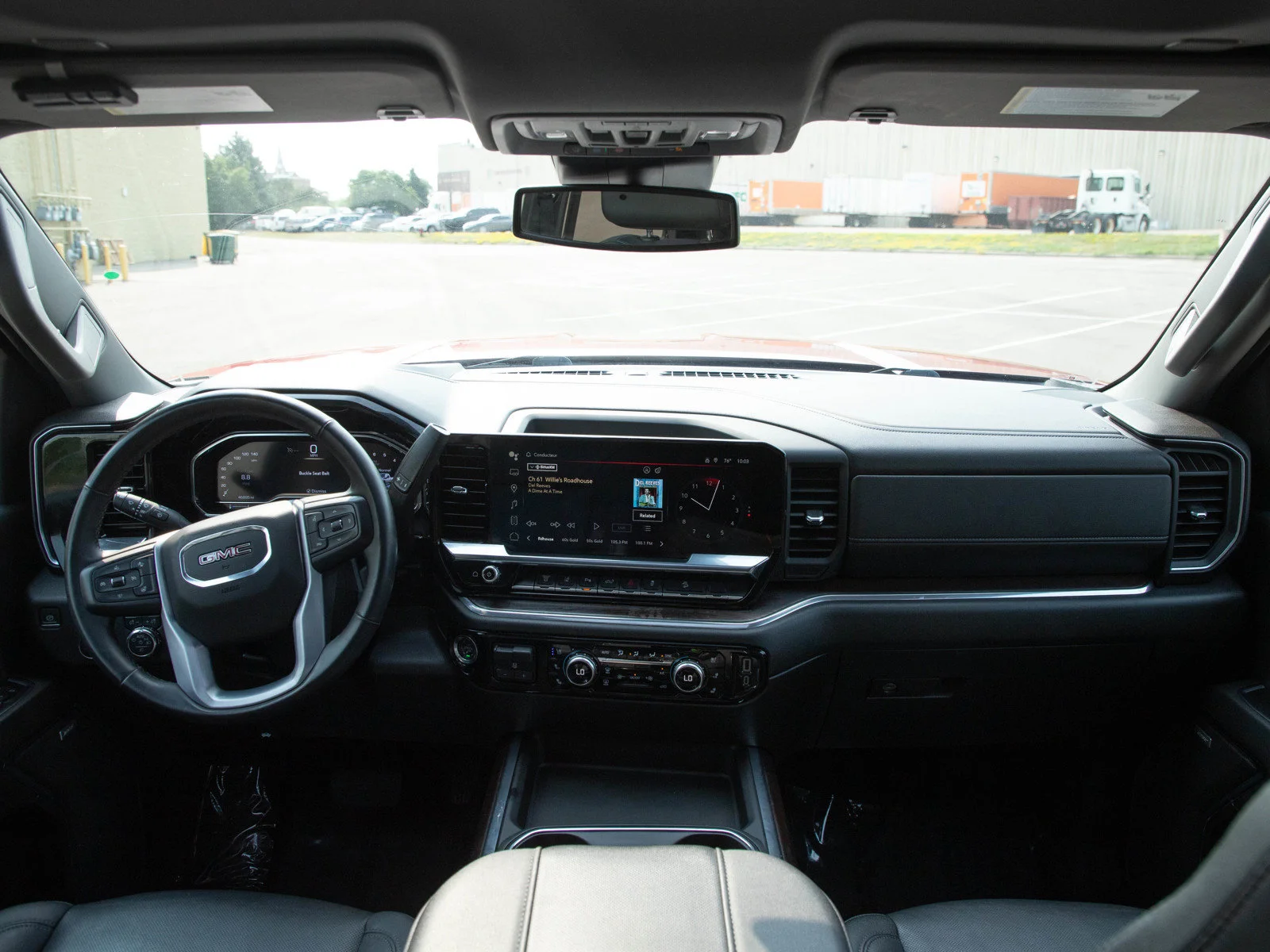 Used 2024 Volcanic Red Tintcoat GMC SLT image 13