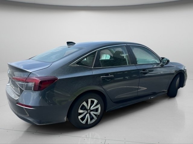 Used 2025 Meteorite Gray Metallic Honda LX image 5