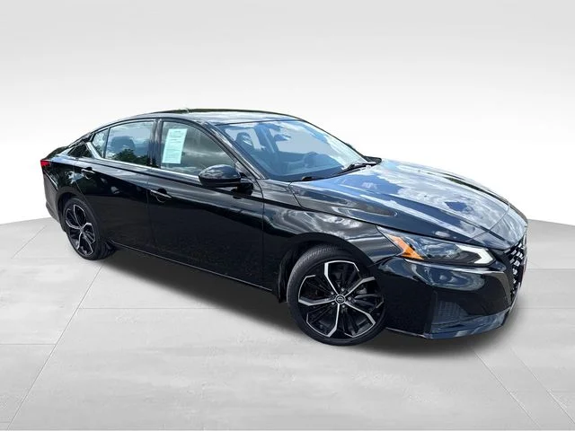 Used 2023 Black Nissan 2.5 SR image 1