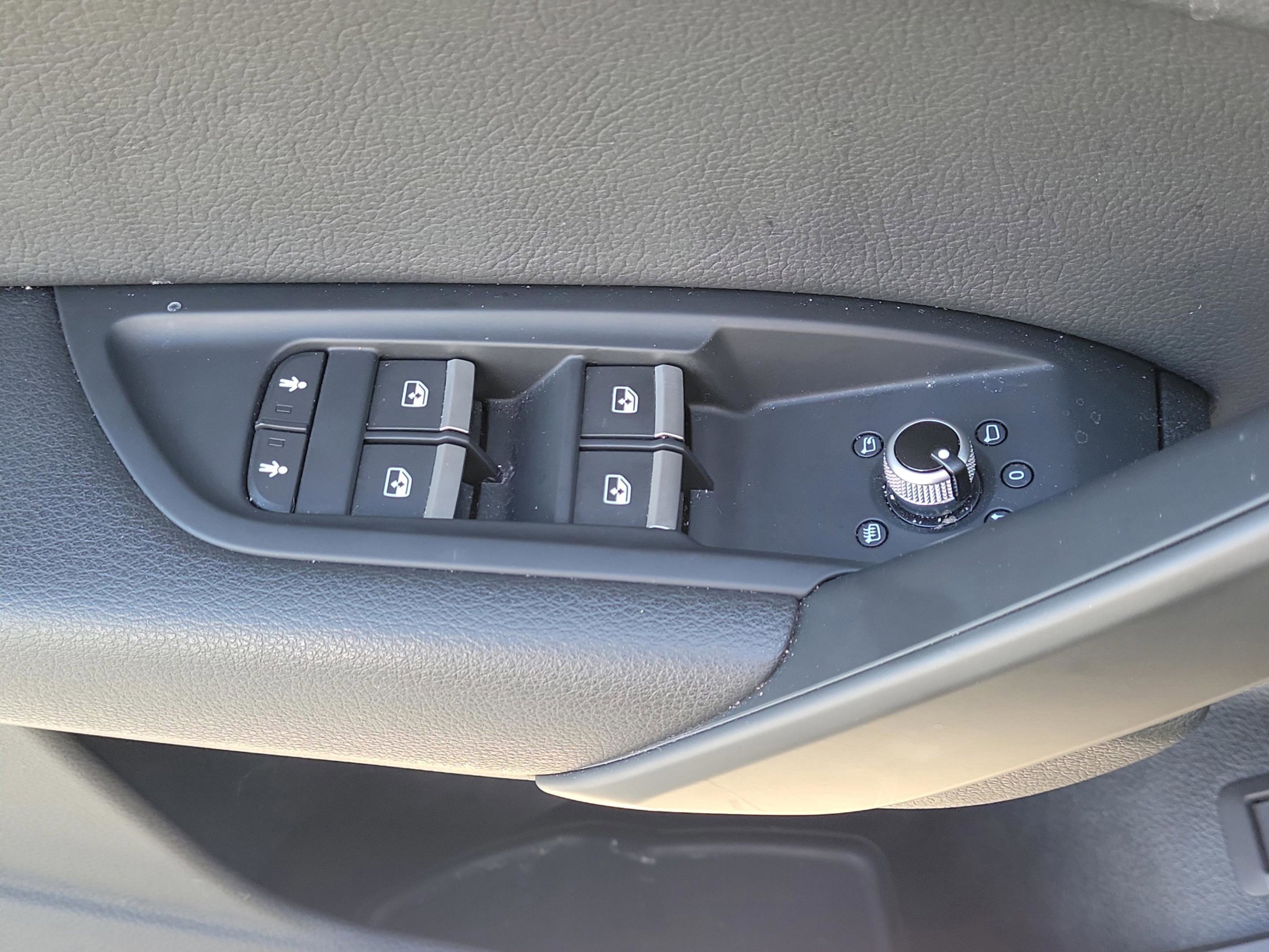 Used 2019  Audi Premium image 15