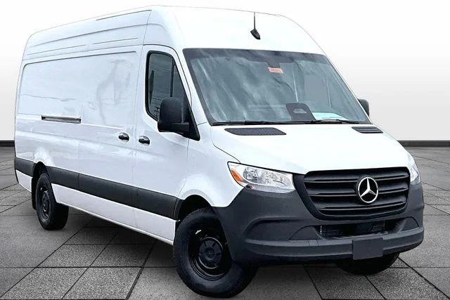 2026 Mercedes-Benz Sprinter 2500 170 WB HO High Roof's photo