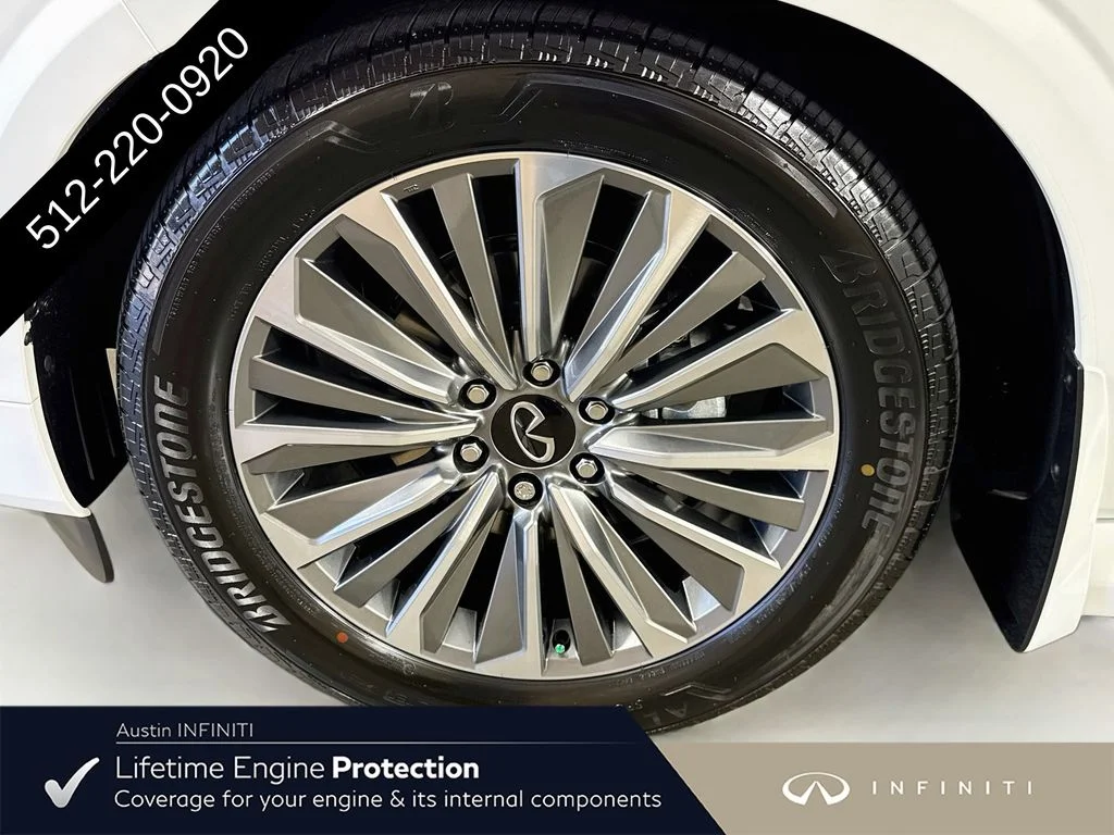 New 2027 White INFINITI LUXE image 43