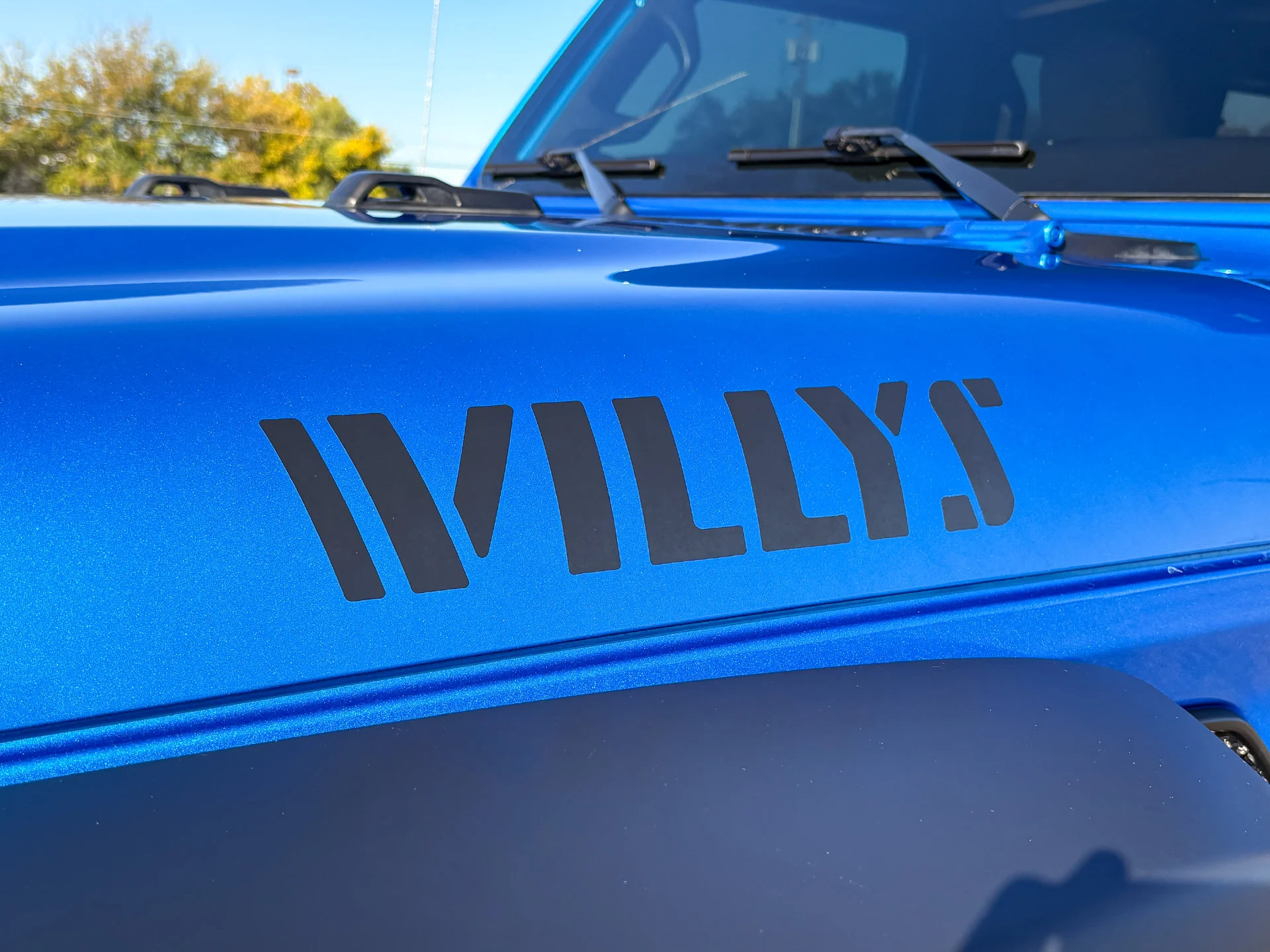Used 2023 Blue Jeep Sport image 8