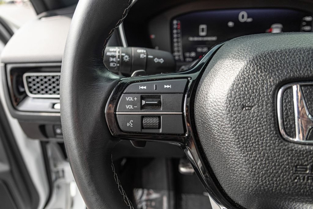 Used 2023  Honda Sport Touring image 23