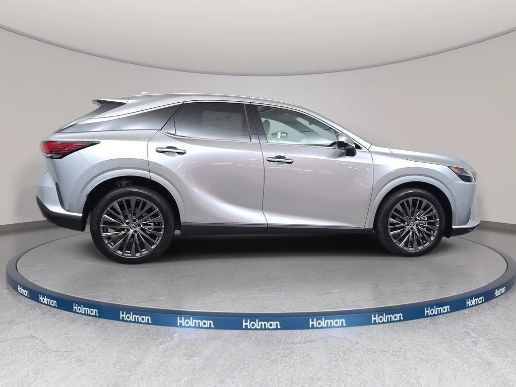 New 2026 Iridium Lexus LUXURY image 4