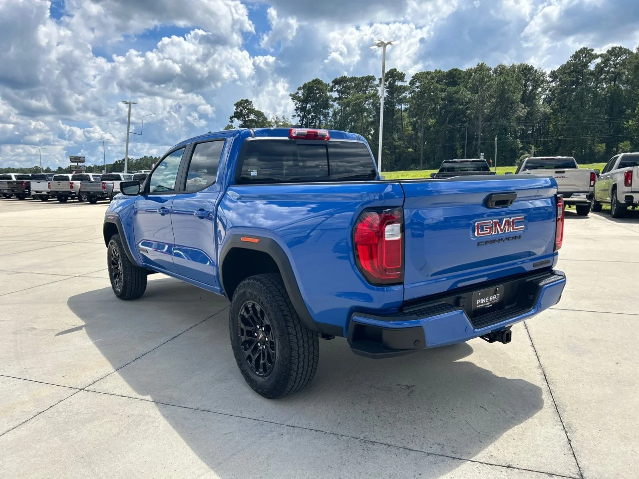 New 2026 Rapids Metallic GMC Elevation image 4