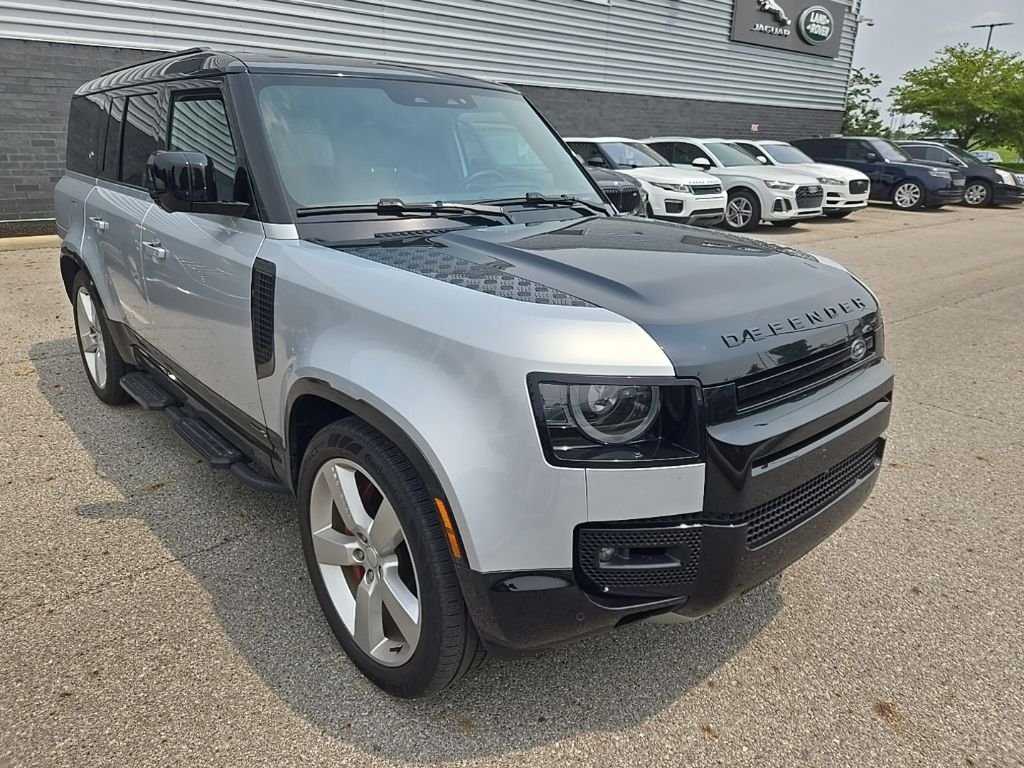 Used 2024 Hakuba Silver Metallic Land Rover X image 3