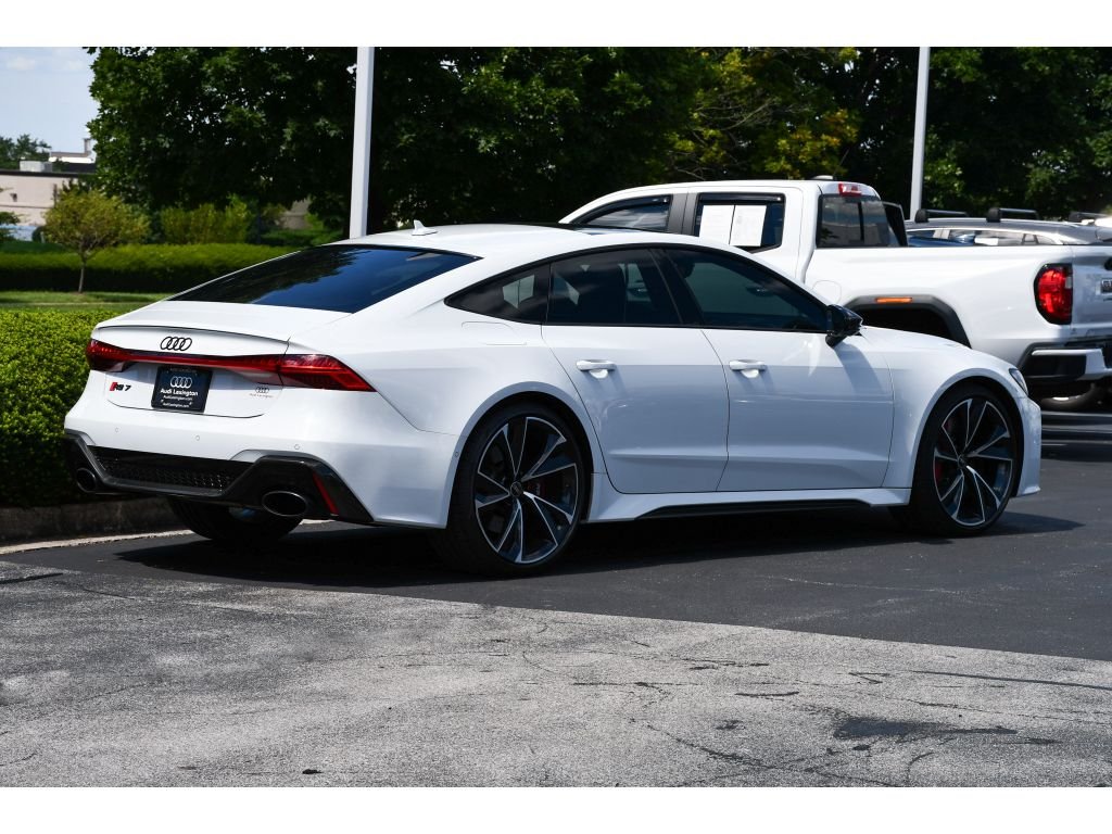 Used 2021 Glacier White Metallic Audi 4.0T (Tiptronic) image 4