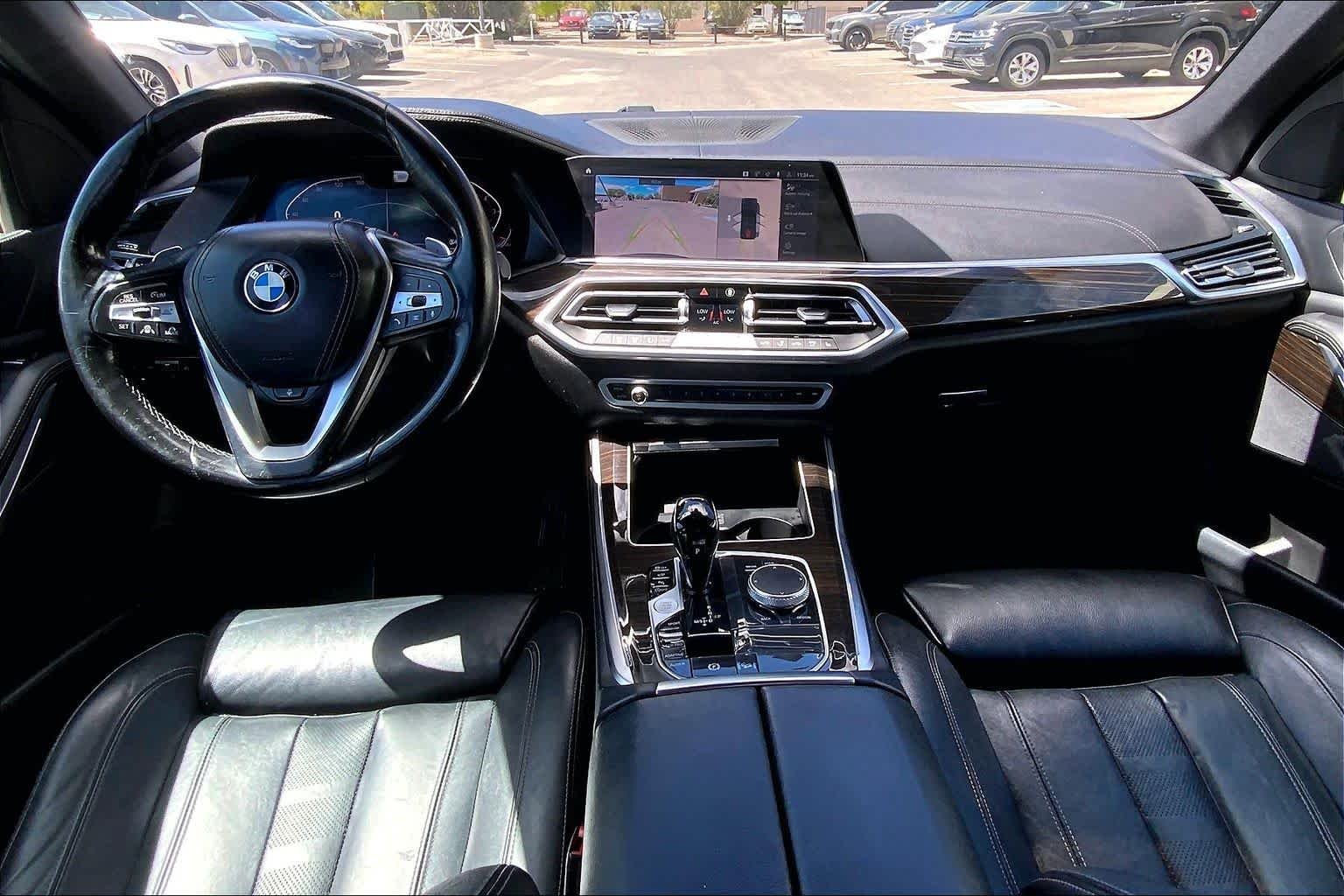 Used 2019 Black Sapphire Metallic BMW xDrive40i image 14