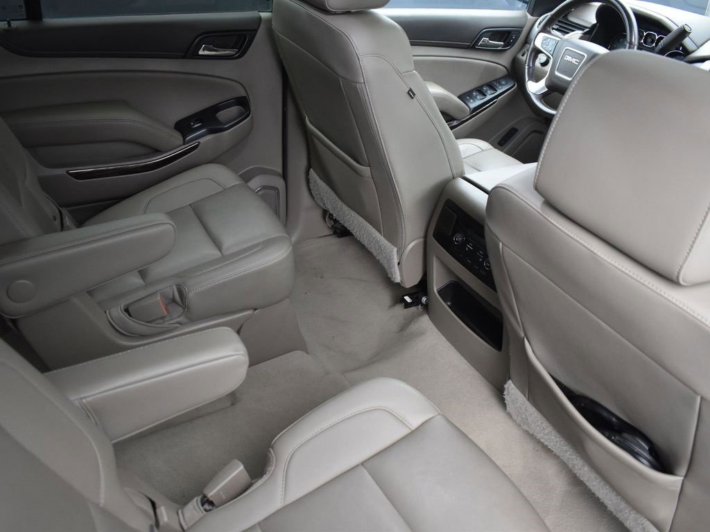 2019 GMC YUKON XL - Image 33