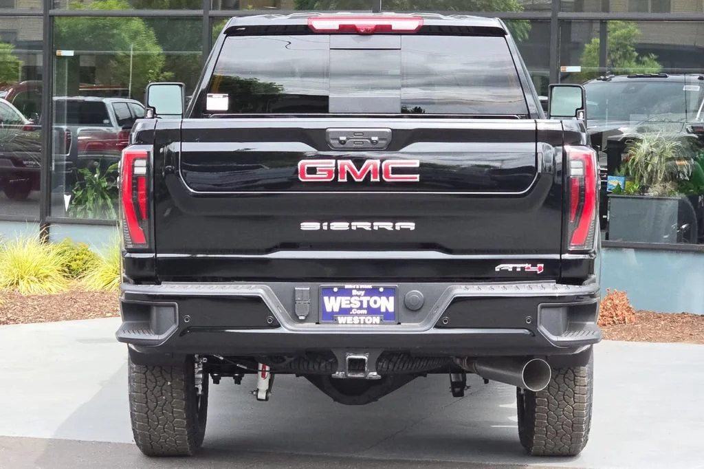 New 2026 Onyx Black GMC AT4 image 5