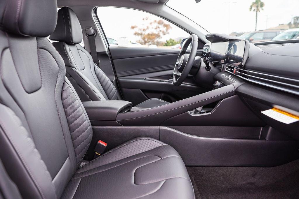 New 2026 White Hyundai Limited image 19