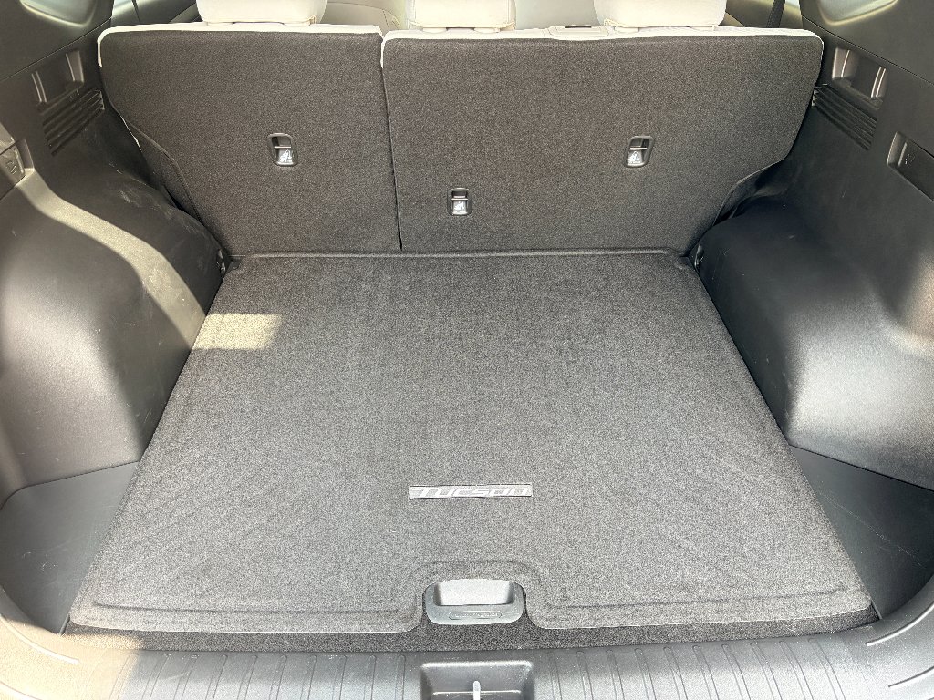 Certified Used 2025 Rockwood Green Hyundai SEL image 26