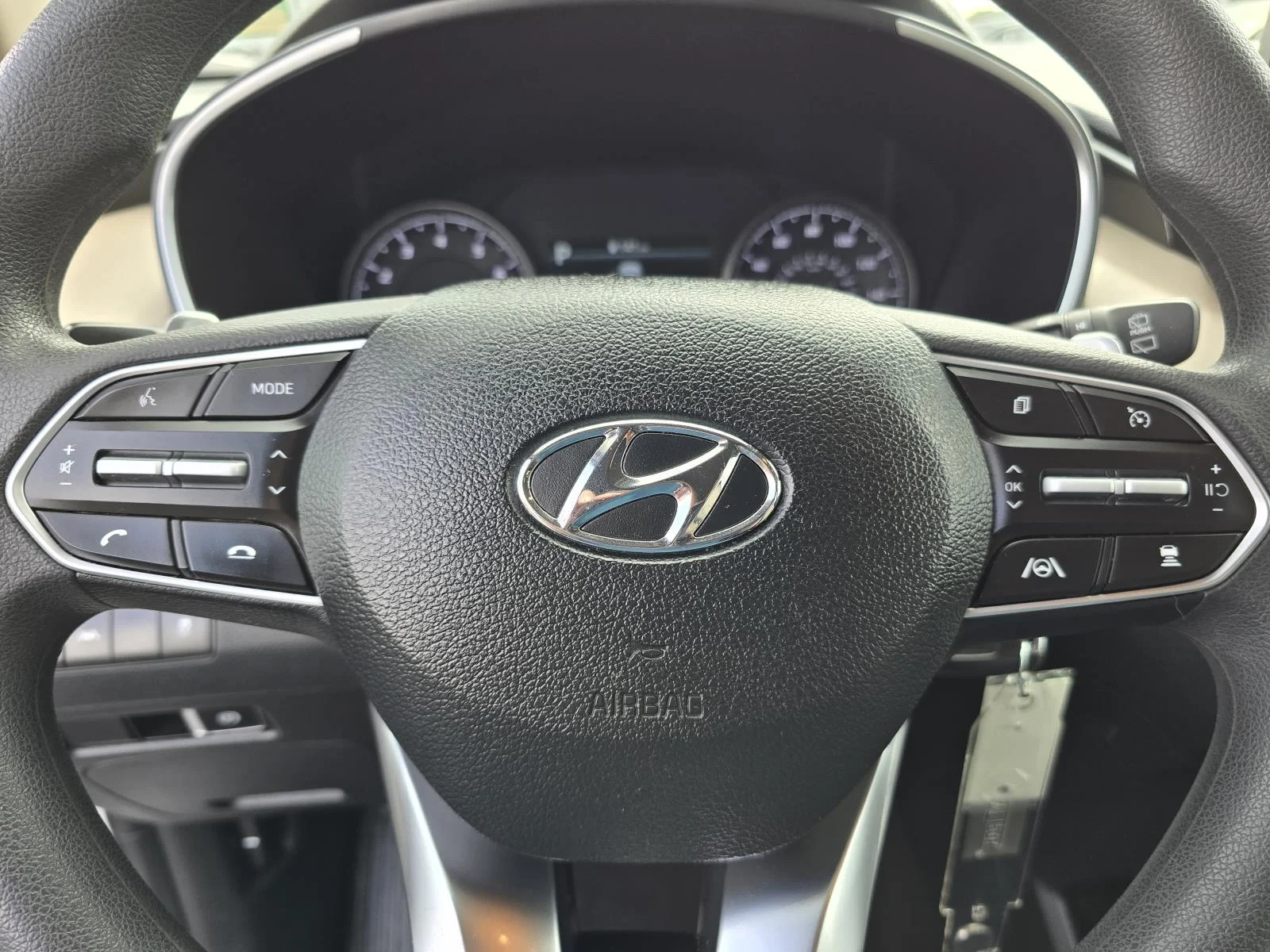 Used 2023 Serenity White Pearl Hyundai SE image 13