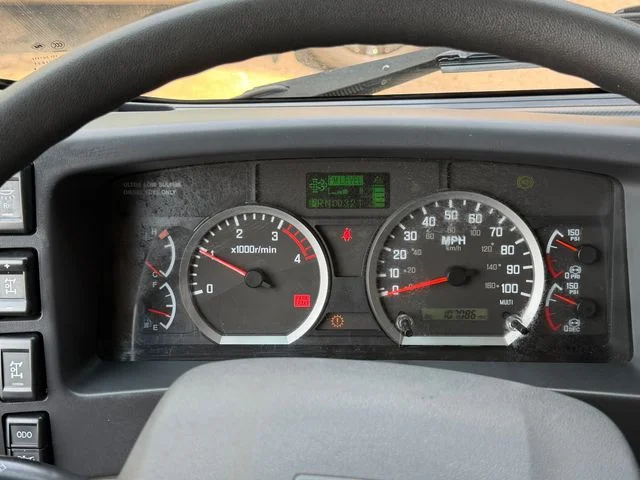 Used 2020 White Chevrolet Base image 33