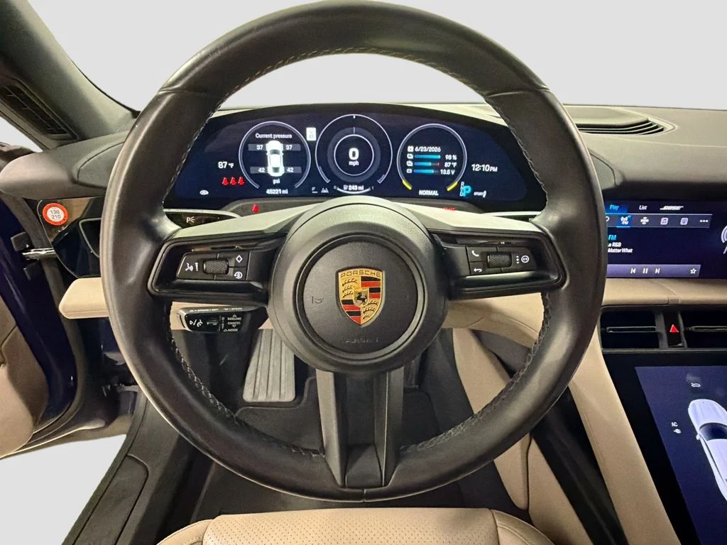 Certified Used 2021 Gentian Blue Metallic Porsche  image 12