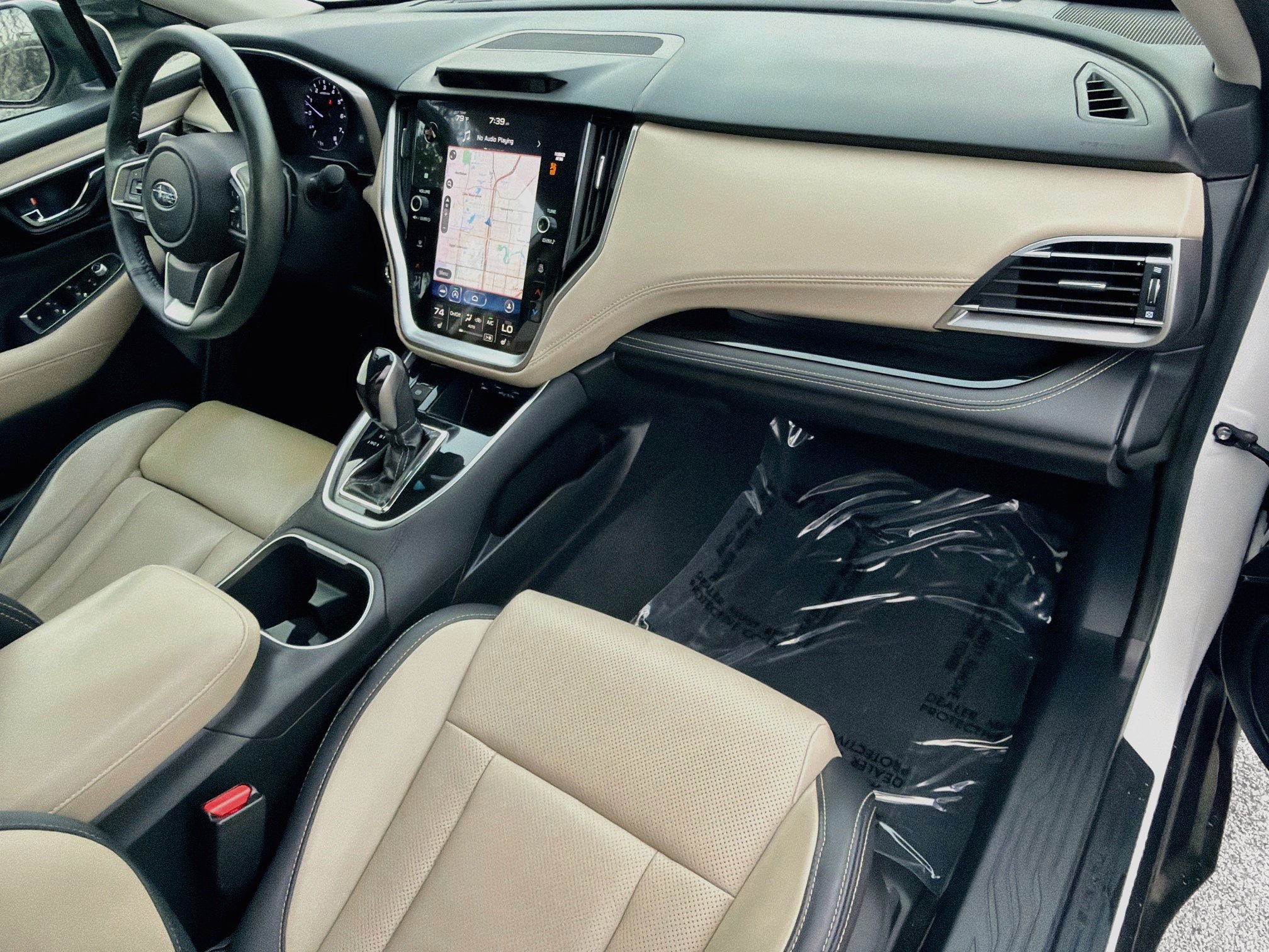 Used 2020 Crystal White Pearl Subaru Limited image 14