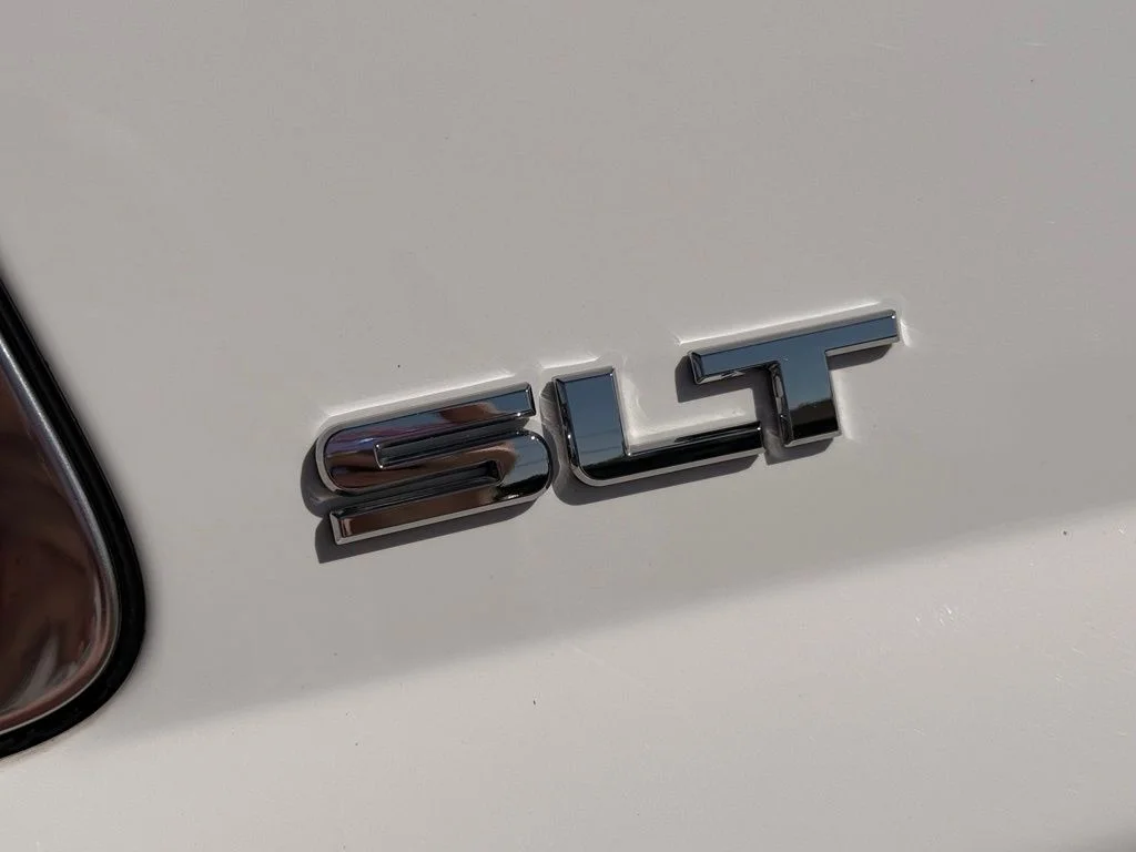 Used 2020 Summit White GMC SLT image 15