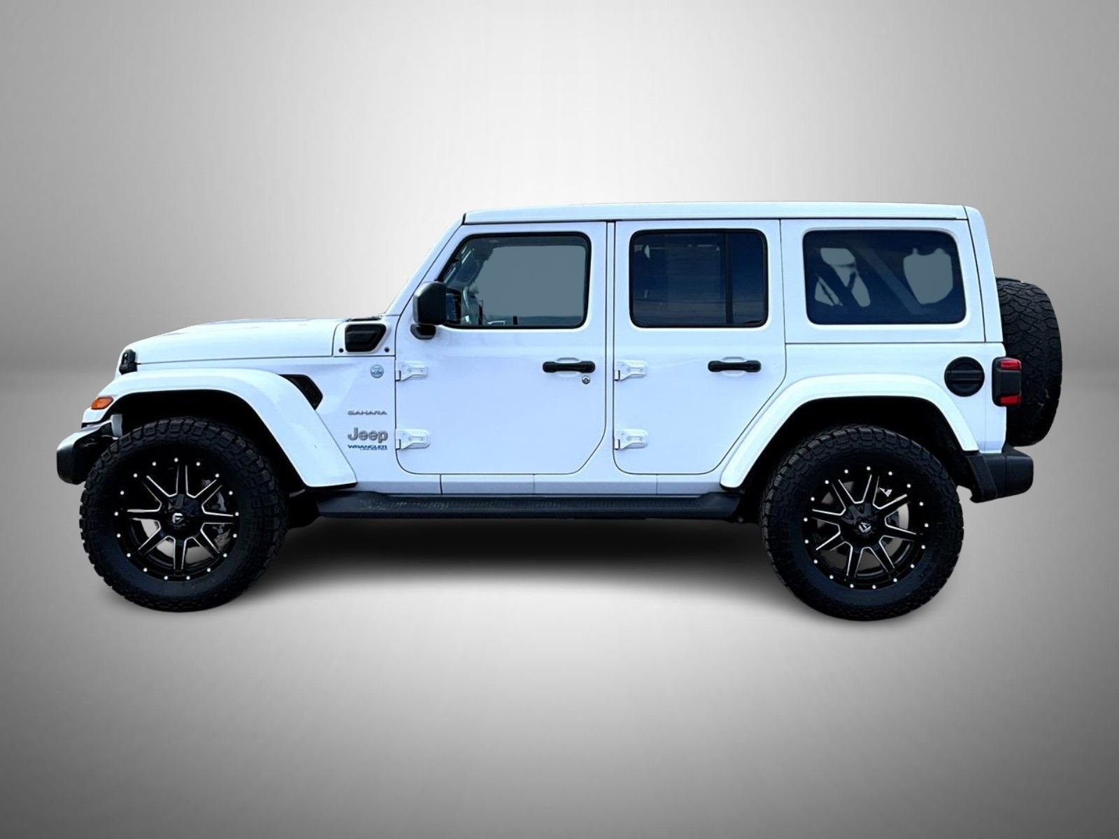 Used 2021 White Jeep Unlimited Sahara 4xe image 8