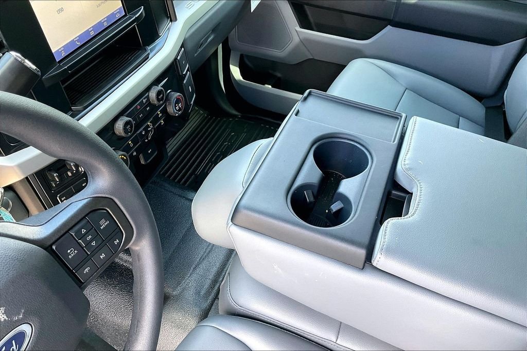 New 2026 Ford Super Duty F-350 XL 4D Crew Cab