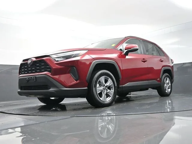 Used 2025 Red Toyota XLE image 33