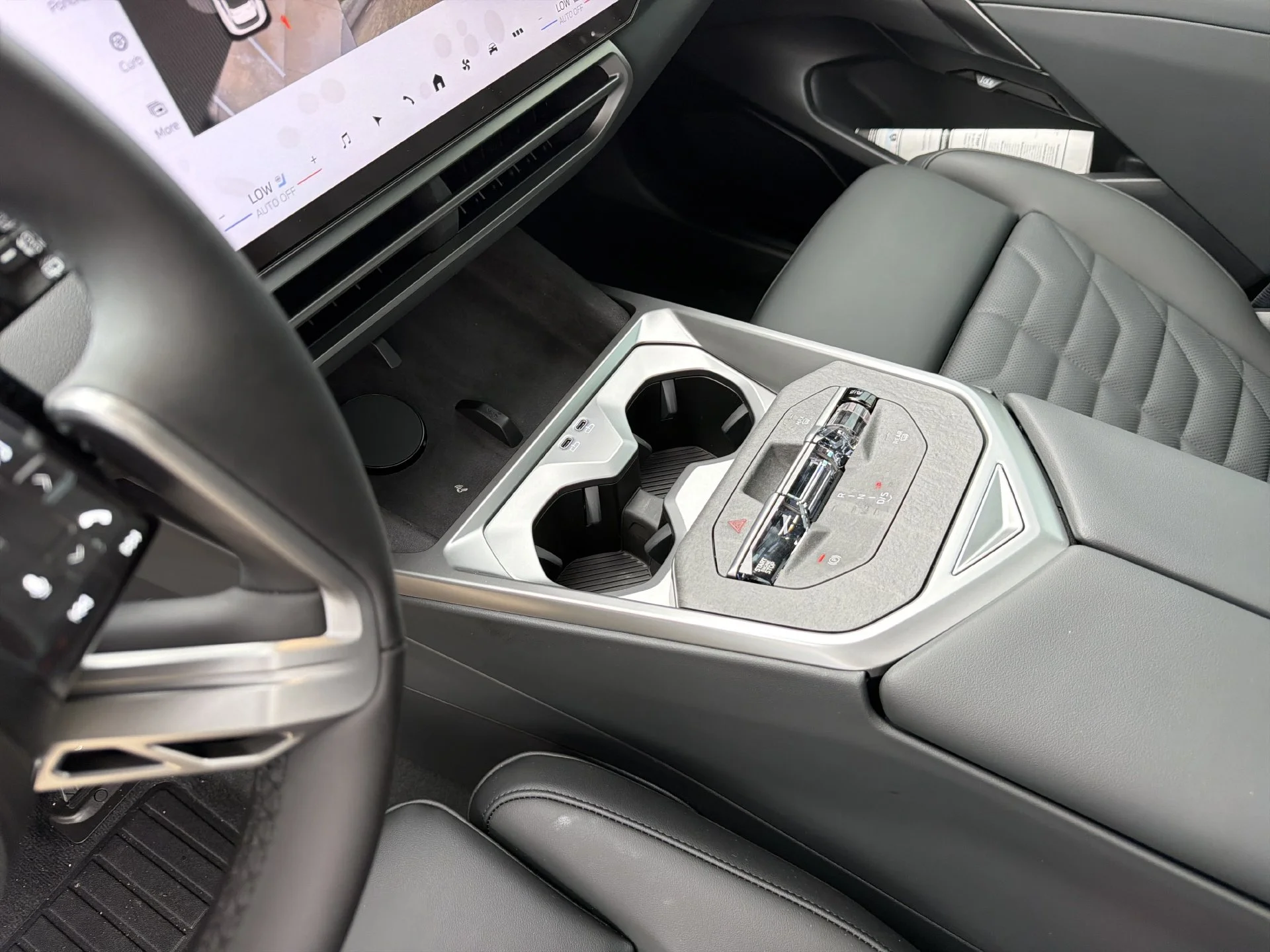 New 2027 Mineral White Metallic BMW  image 23