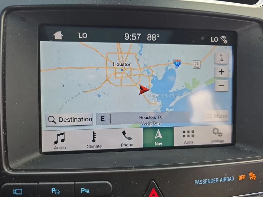 Used 2018 Red Ford Limited image 20