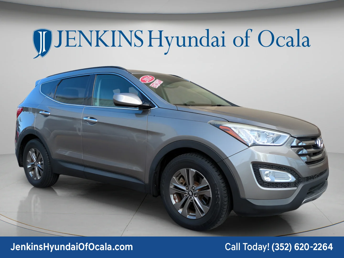 Used 2014 Mineral Gray Hyundai  image 1