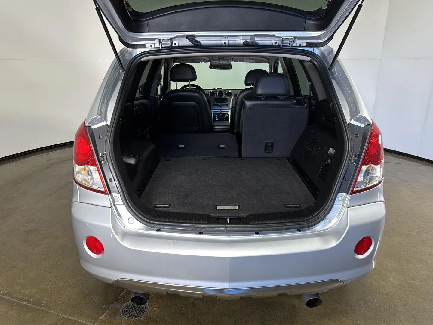 Used 2012 Silver Ice Metallic Chevrolet LTZ image 16