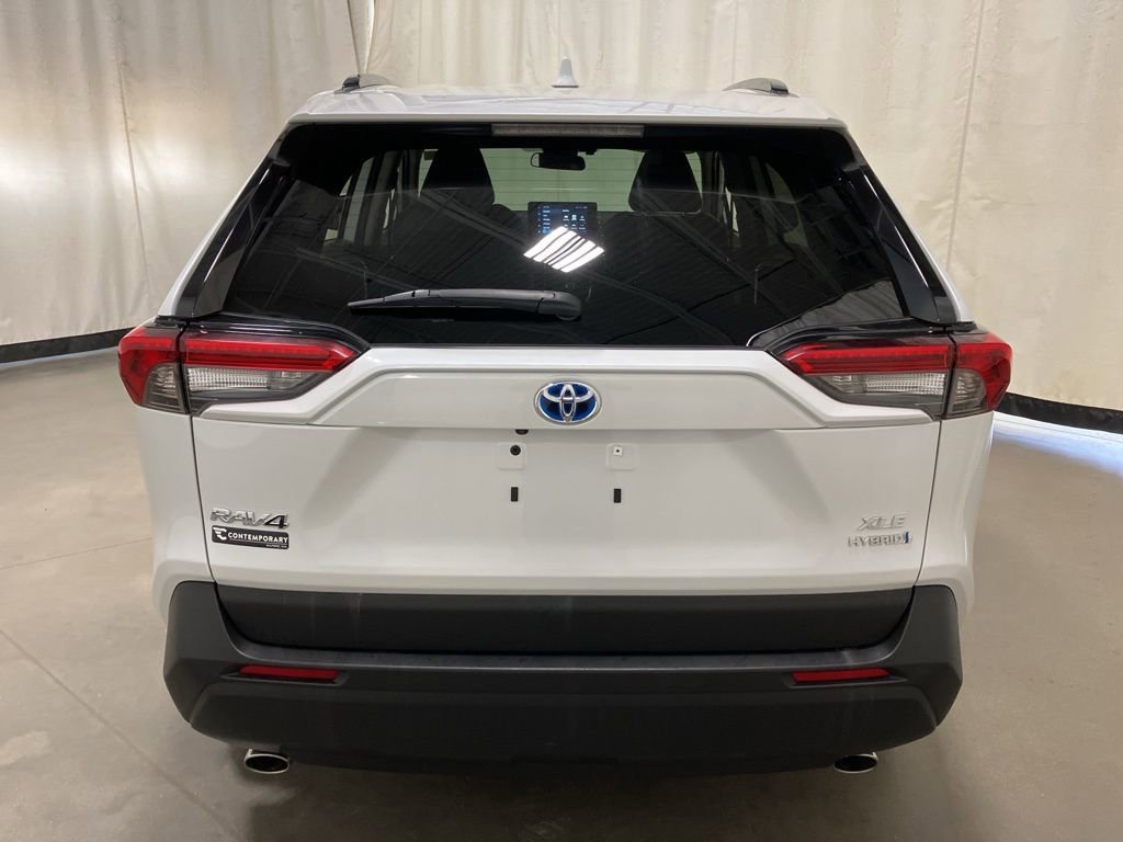 Used 2023 White Toyota Hybrid XLE Premium image 24
