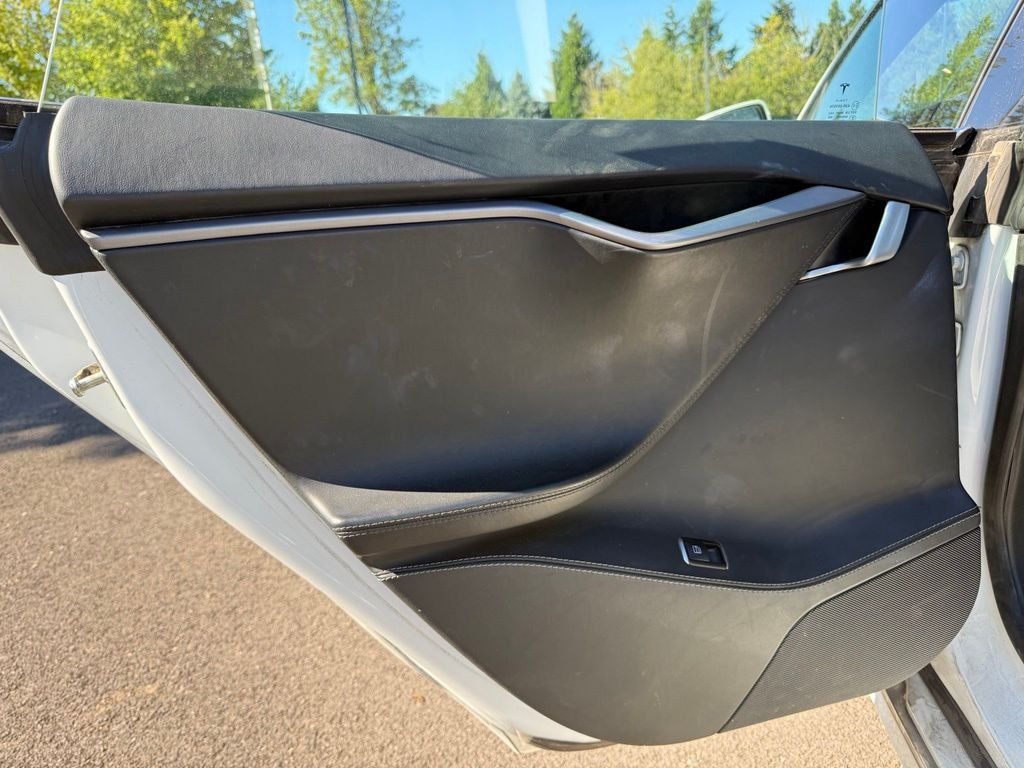 Used 2020 White Tesla Long Range Plus image 20