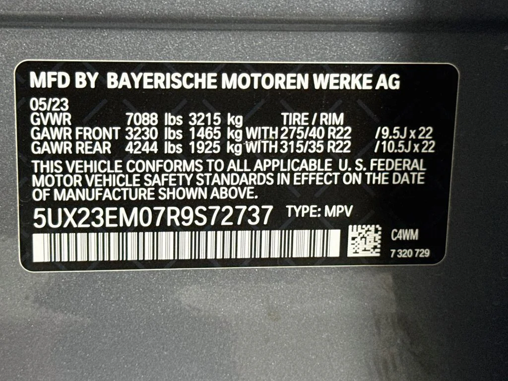 Used 2024 Gray BMW xDrive40i image 34