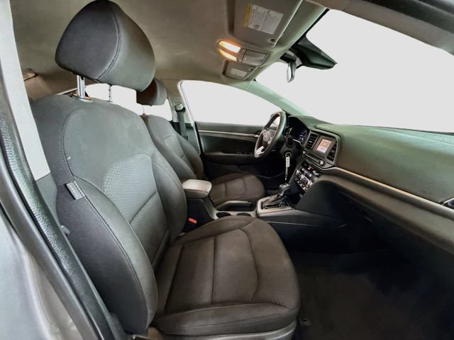Used 2020 Fluid Metal Hyundai SE image 20