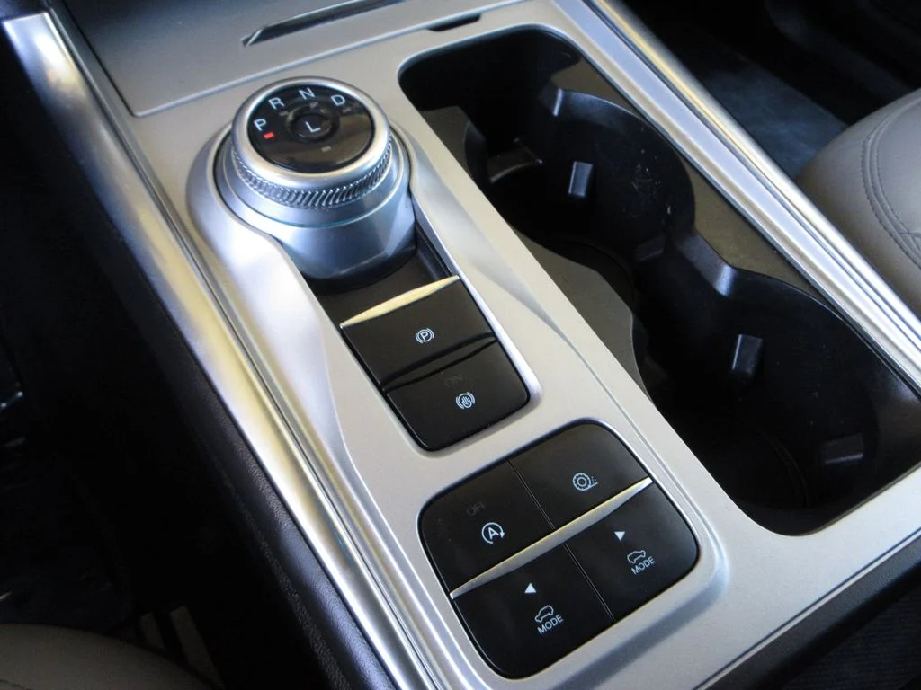 Used 2021 Agate Black Metallic Ford XLT image 20
