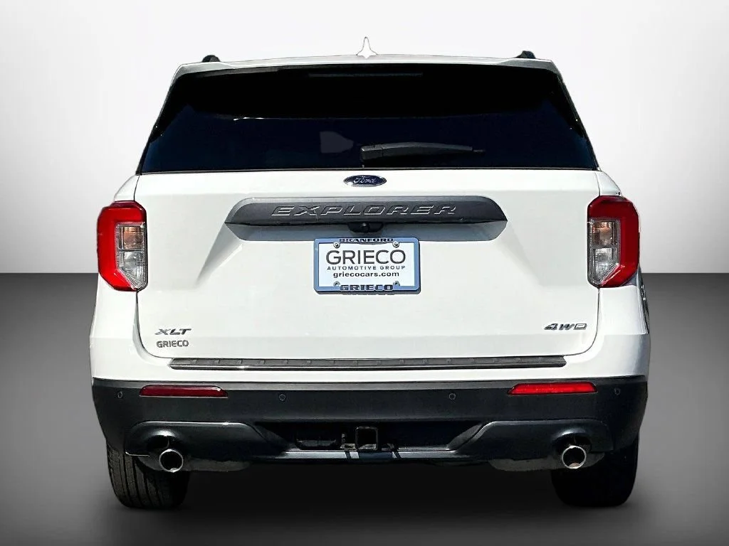 Used 2023 White Ford XLT image 6