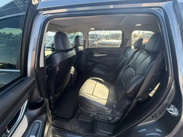 Used 2021  Subaru Limited image 5