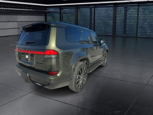 Certified Used 2025 Green Lexus 550 Luxury image 8